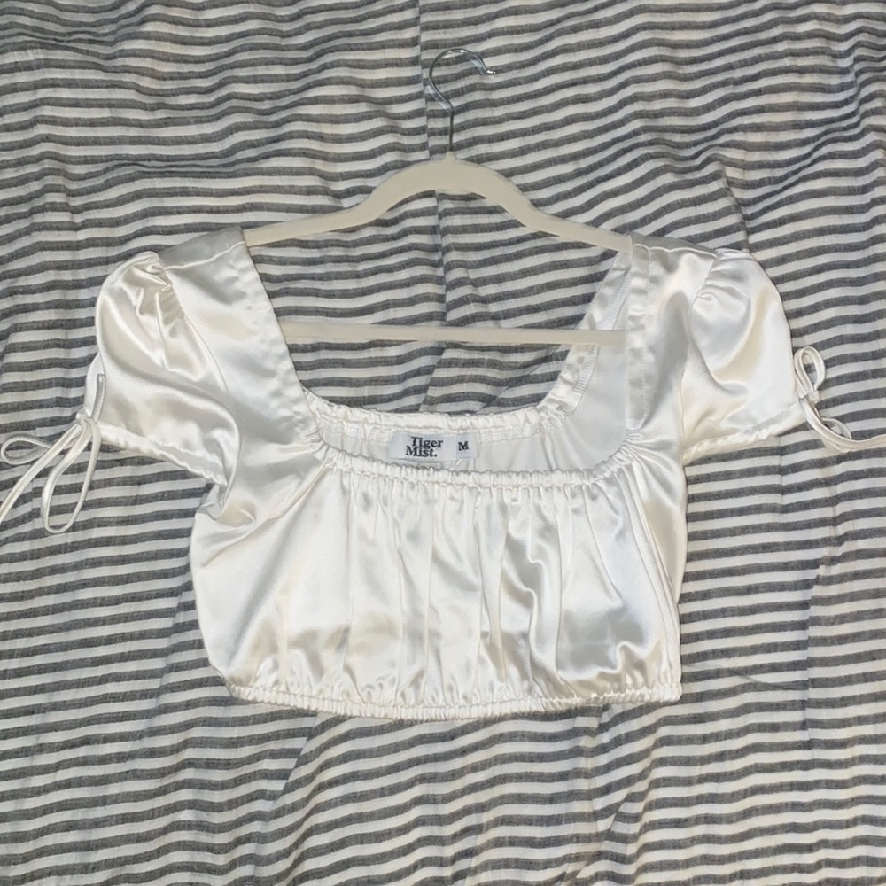 Tiger Mist Satin Short Puff Sleeve Top